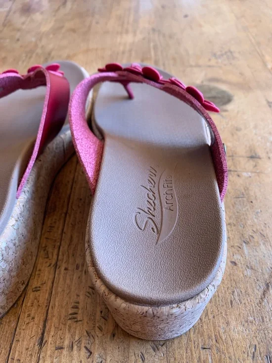 Skechers Women's Red Arch Fit Floral Slip On Sandals - Picture 6 of 16